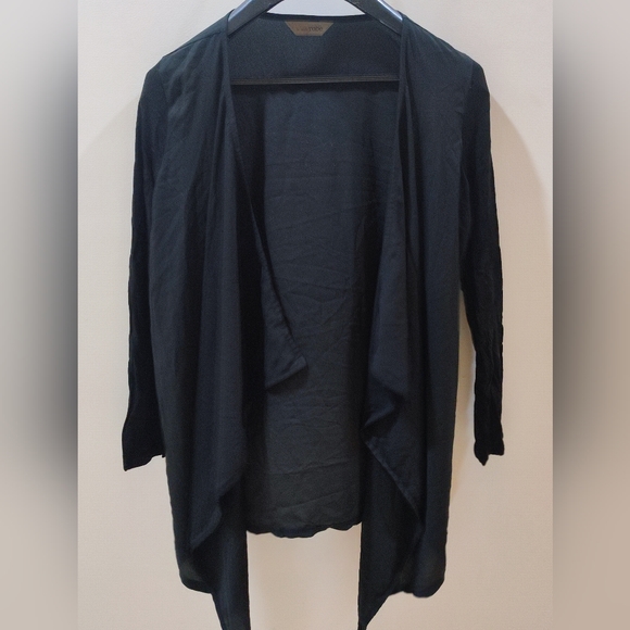 Stylish shrug - Picture 3 of 3